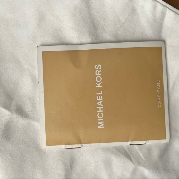 Michael Kors Sutton Satchel Saffiano Leather - Black - Picture 11 of 11